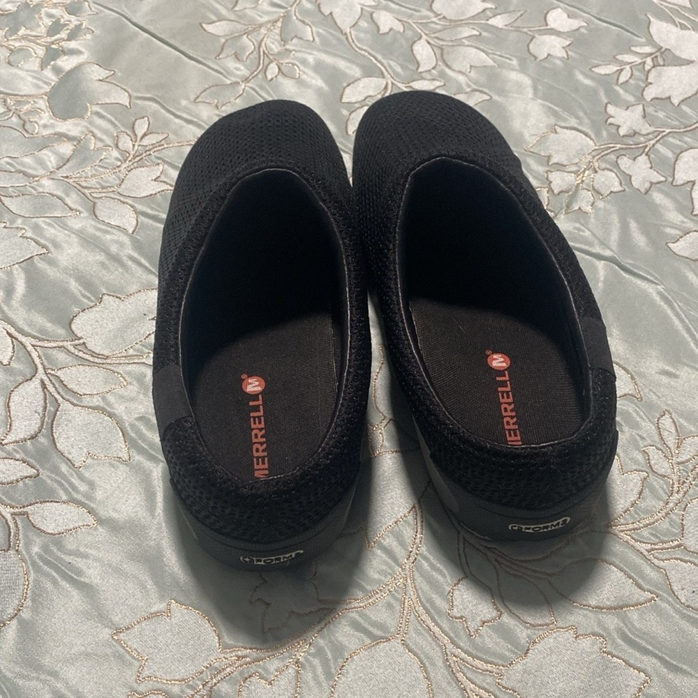 Merrell Black Slip-On Shoes - Picture 3 of 9